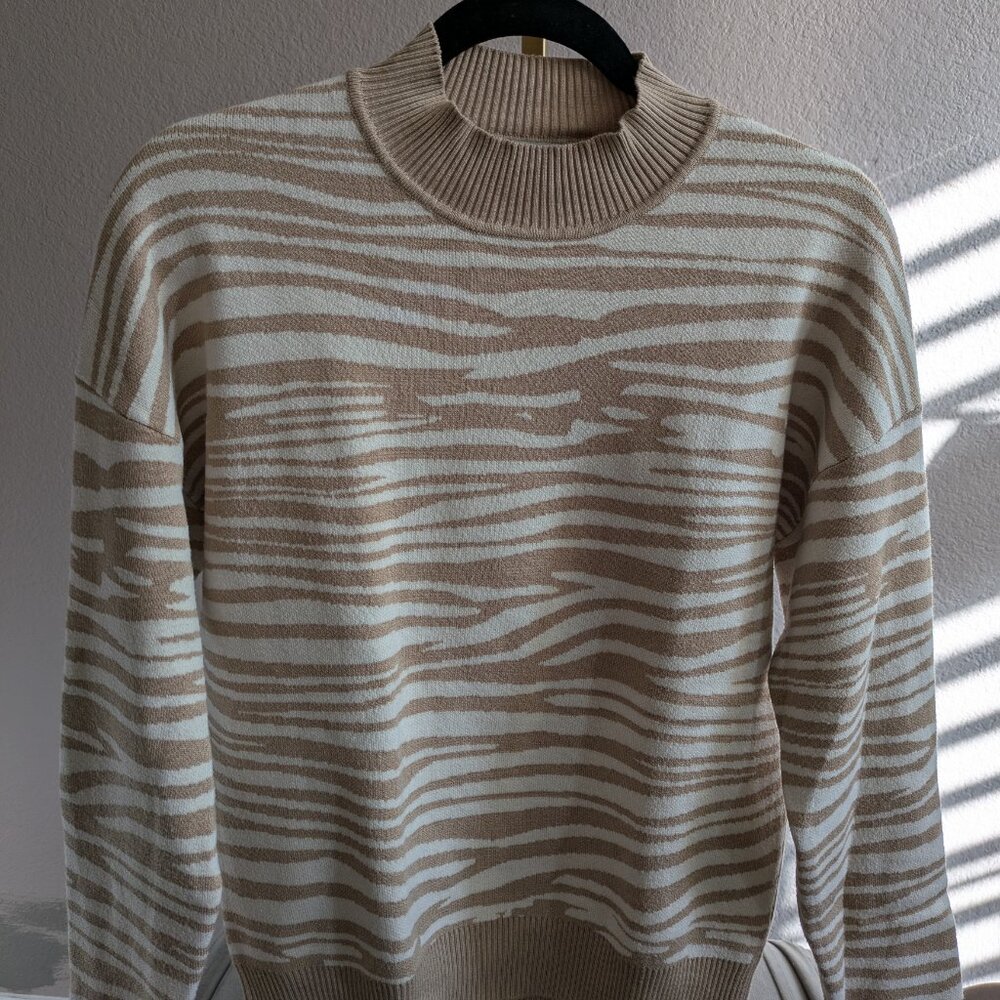 WAYF Sweater Camel Small
